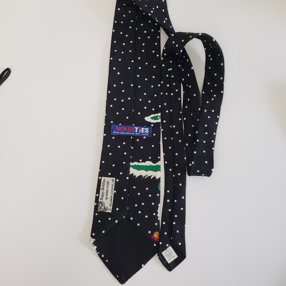 Hallmark Happy Holidays Santa & Reindeer Playing Golf Tie by MMG Party Work - Picture 5 of 7